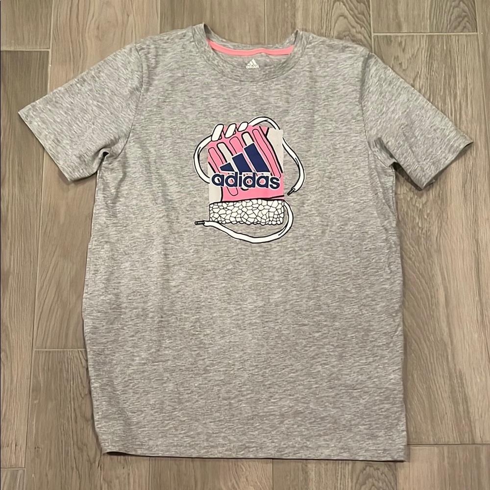 Adidas Unisex Gray and Pink Short Sleeve T-Shirt Size: M